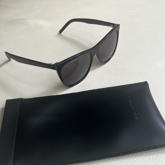 Saint Laurent SL 526 Black Cat Eye Sunglasses, with case - Picture 5 of 6